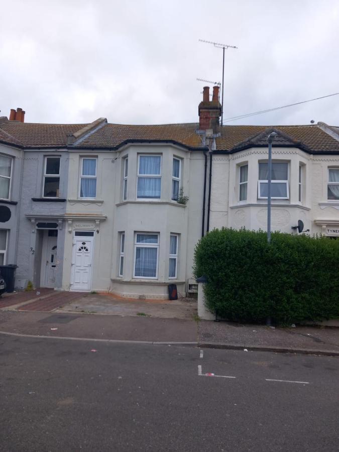 Beach Palace Clacton-on-Sea Esterno foto